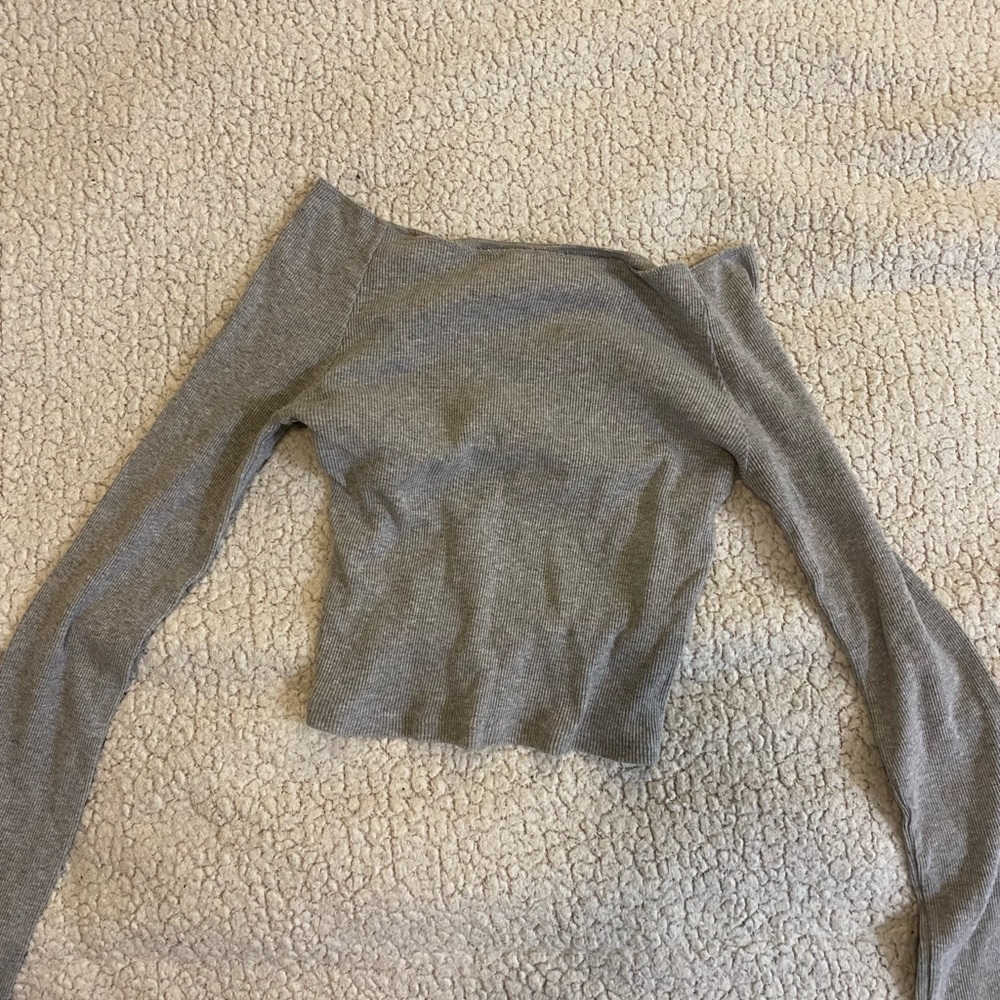 off the shoulder brandy melville top